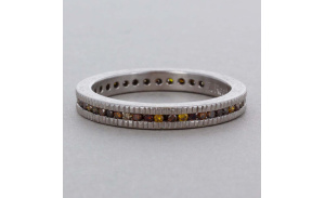 trdr400-aut-pd_-_straight_on