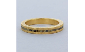 trdr400_-_straight_on